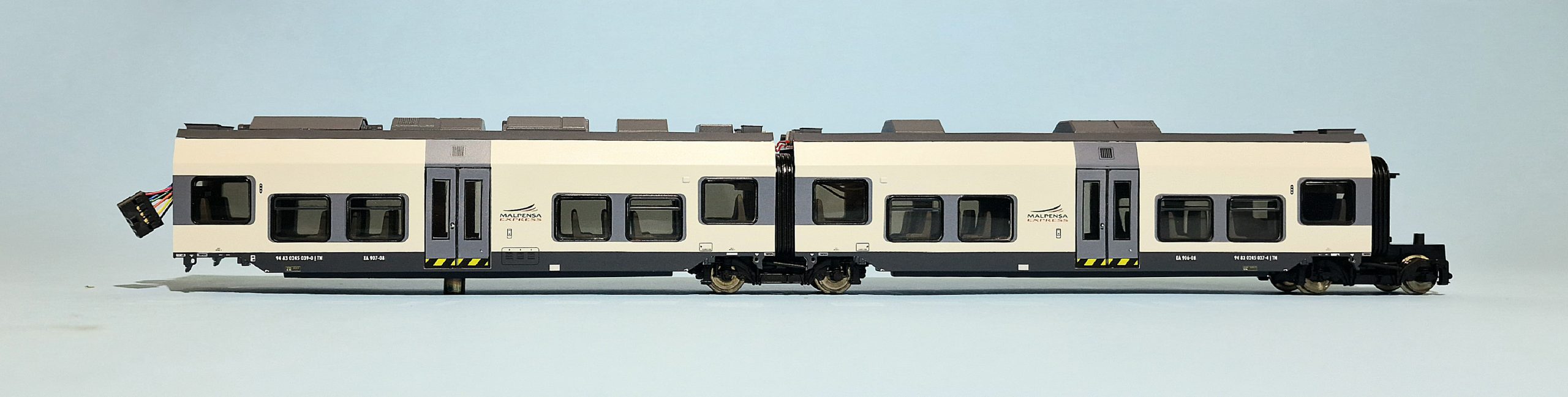 VITRAINS 1110 SET 2 CARROZZE INTERMEDIE ETR 245 CORADIA MERIDIAN "MALPENSA EXPRESS"